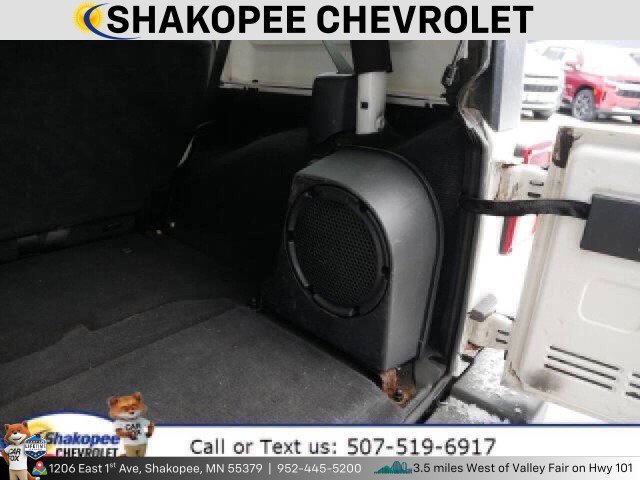 Used 2010 Jeep Wrangler Unlimited Rubicon image 11