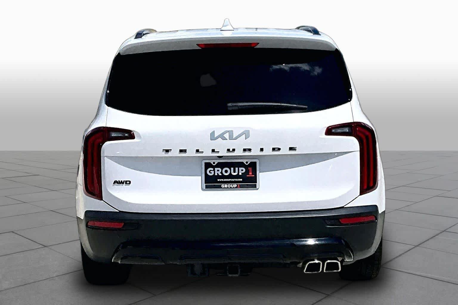 Used 2022 Kia Telluride SX w/ Nightfall Edition Package AWD/4WD image 5