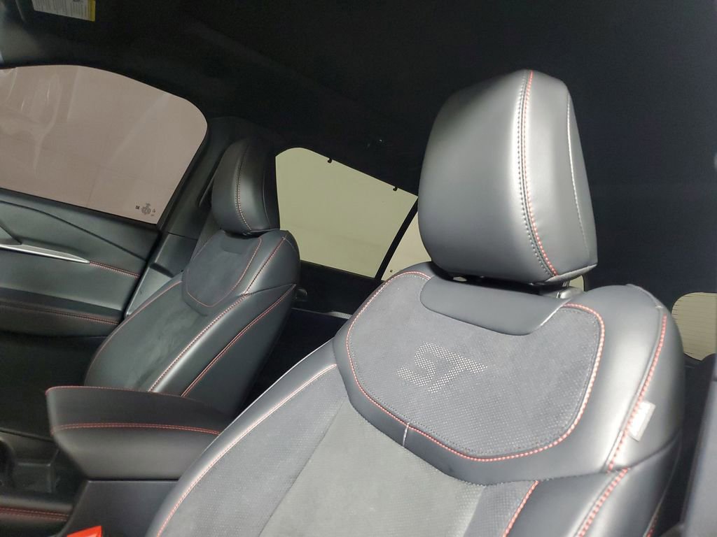 Used 2025 Ford Explorer ST image 23