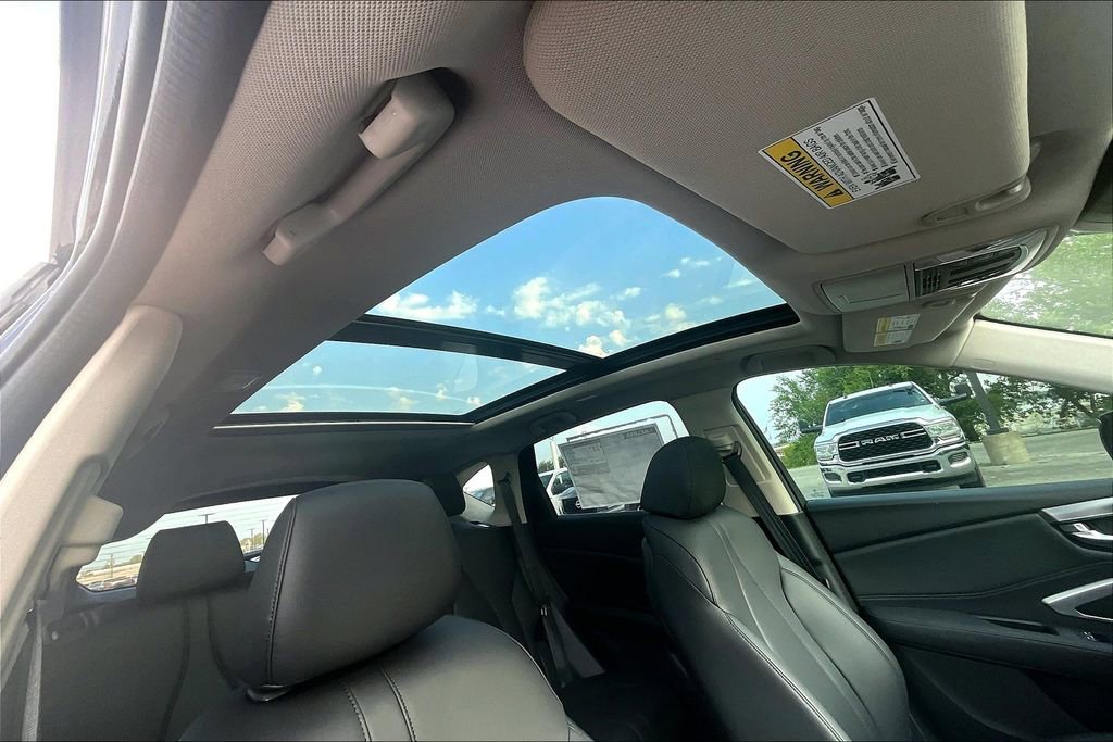 Used 2024 Acura RDX SH-AWD image 25