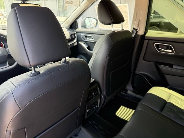 New 2026 Nissan Rogue Platinum w/ Platinum Premium Package AWD/4WD image 18