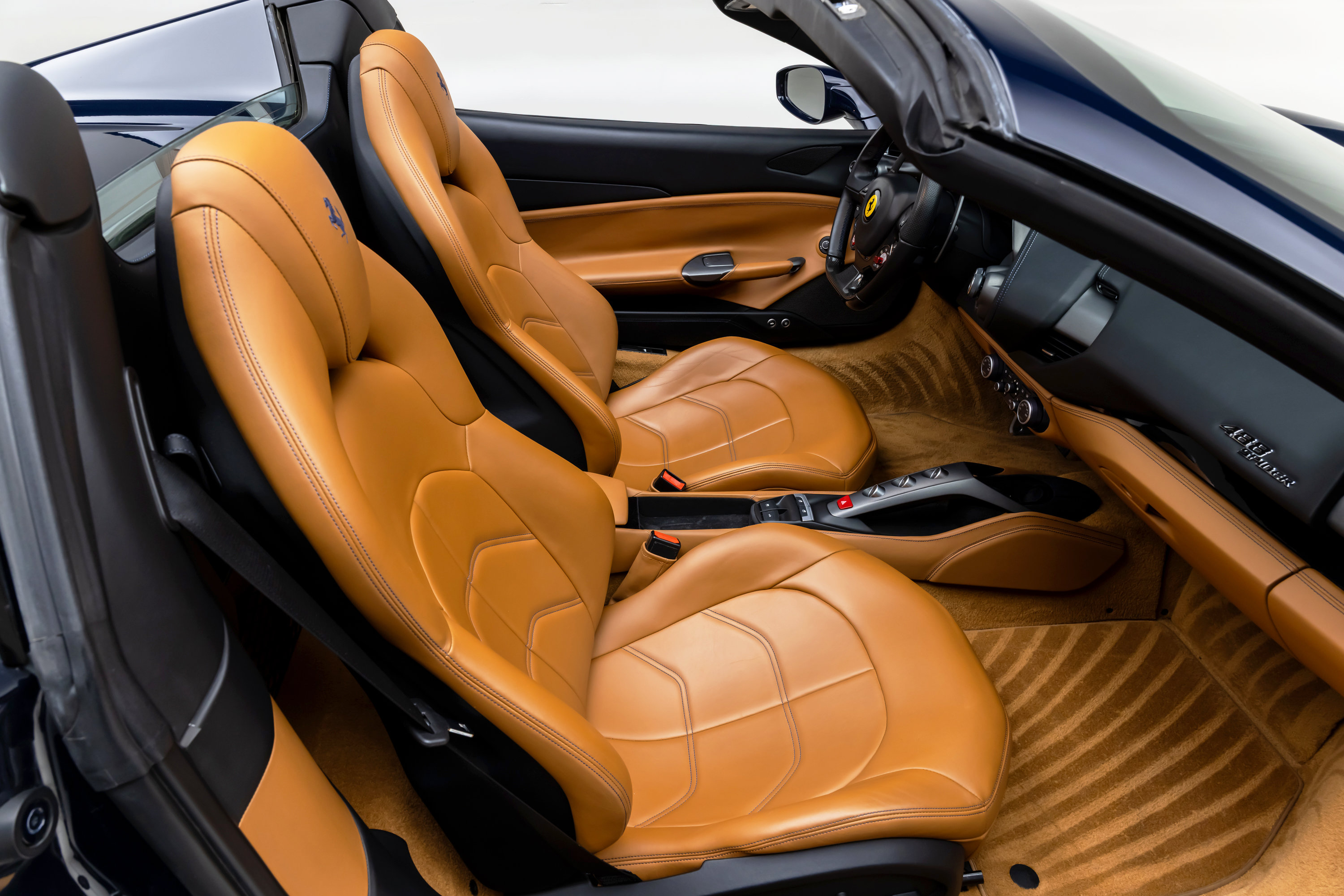 Used 2018 Ferrari 488 Spider RWD image 31