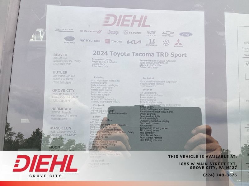Used 2024 Toyota Tacoma TRD Sport AWD/4WD image 16