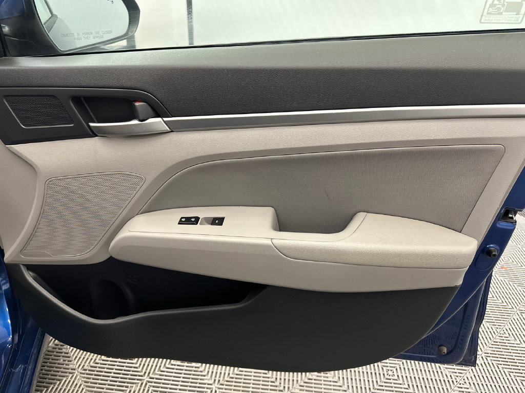 Used 2020 Hyundai Elantra SEL FWD image 14