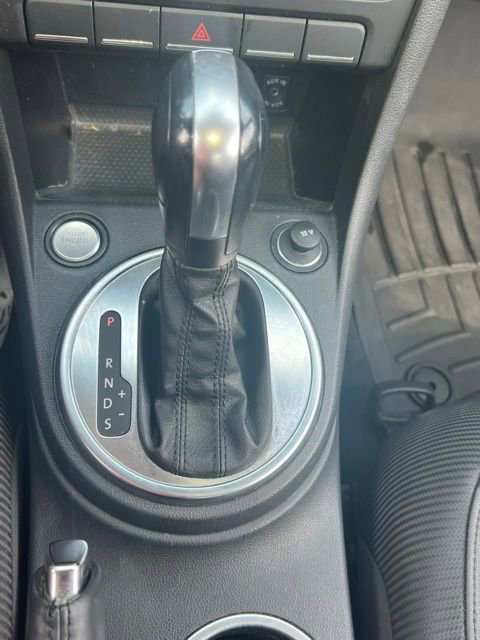 Used 2014 Volkswagen Beetle 2.5 FWD image 22