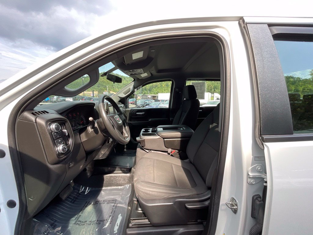Used 2023 GMC Sierra 3500 Pro w/ Gooseneck/5TH Wheel Package AWD/4WD image 12