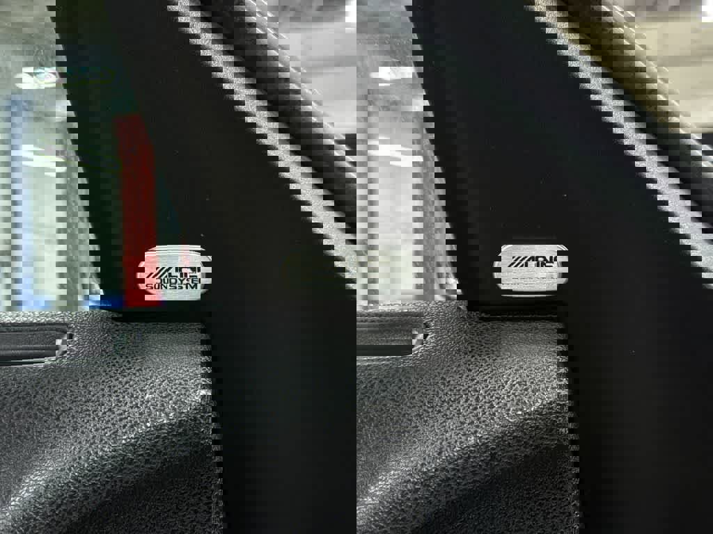 Used 2018 Dodge Charger GT image 33