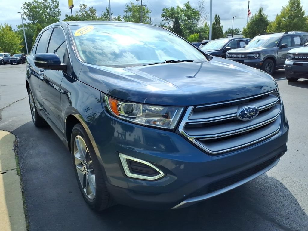 Used 2016 Ford Edge Titanium w/ Equipment Group 301A FWD image 3