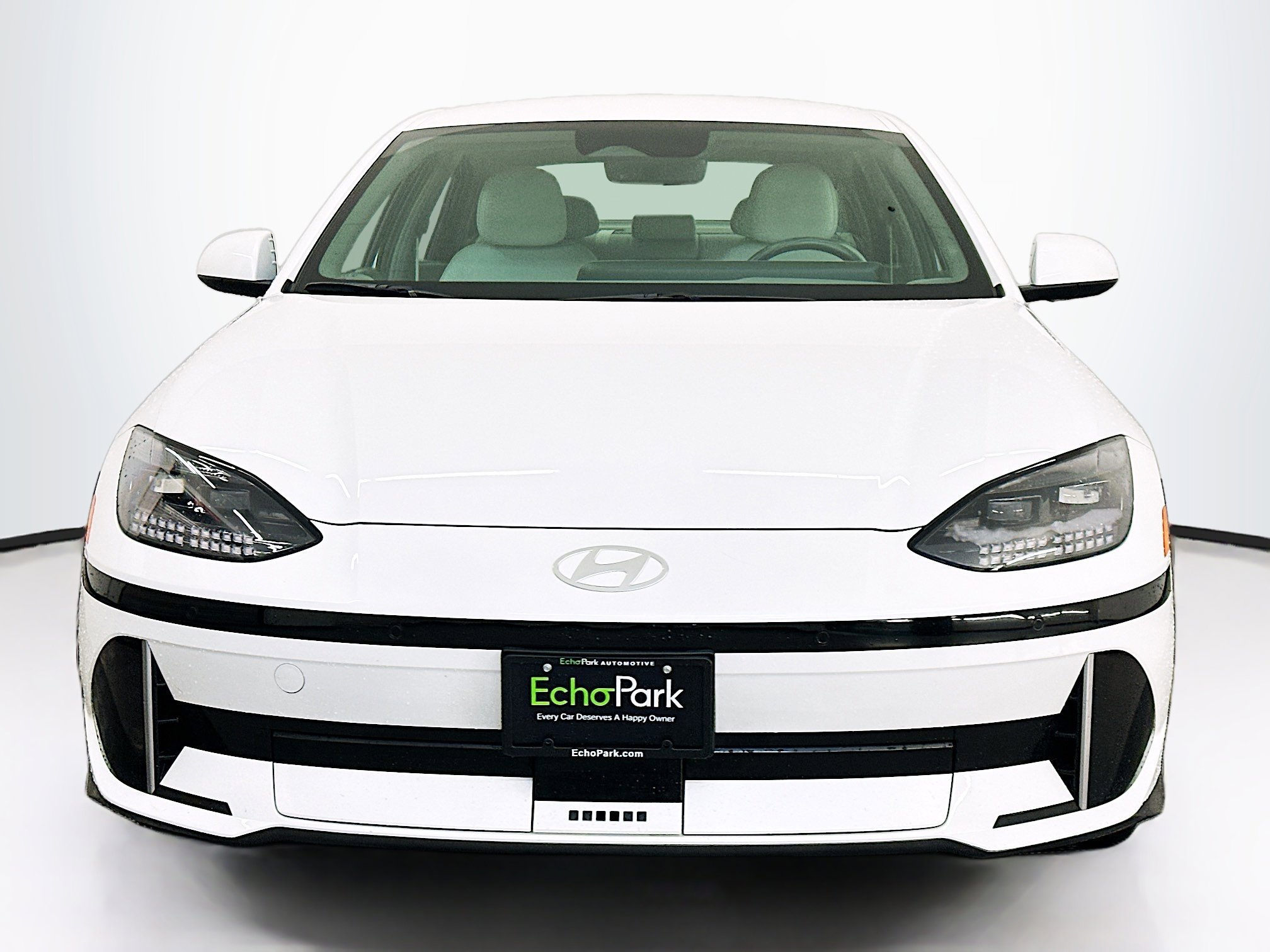 Used 2024 Hyundai Ioniq 6 SEL AWD/4WD image 2