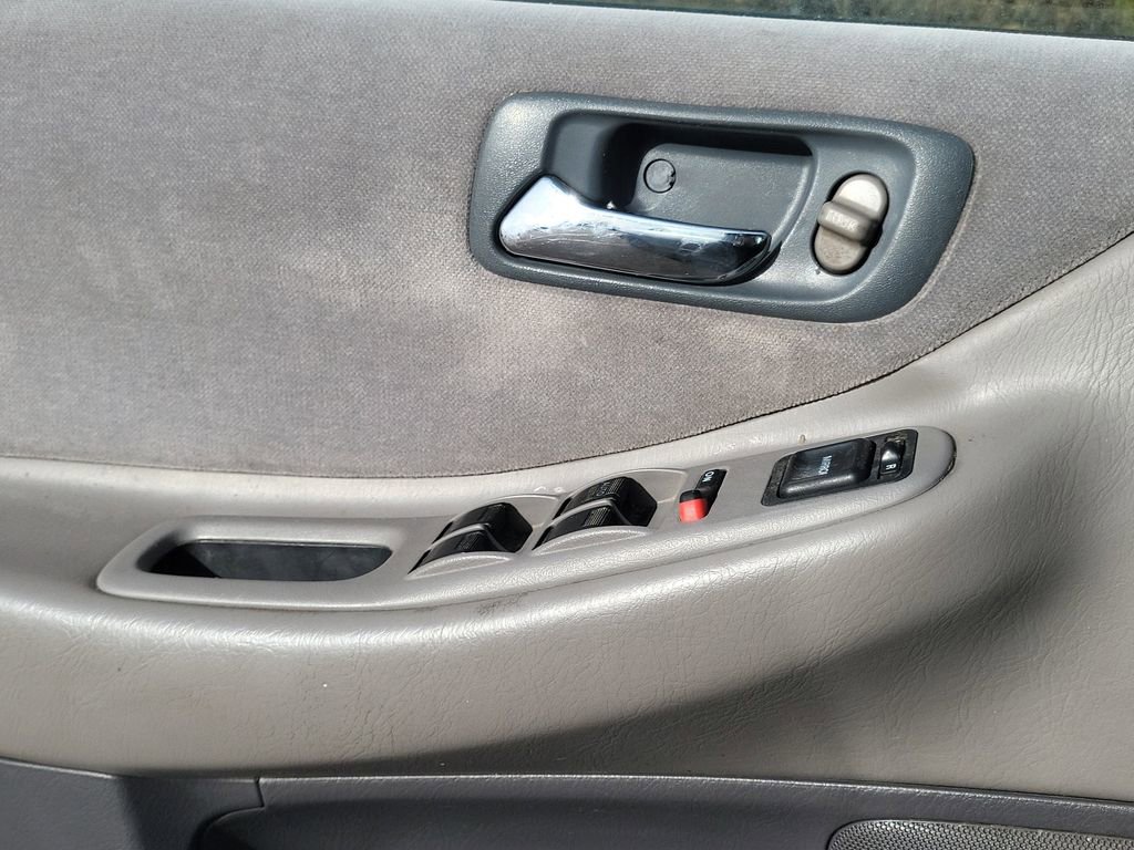 Used 2002 Honda Accord EX image 25