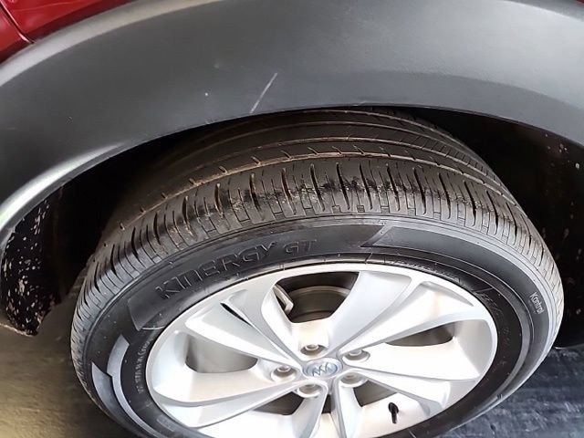 Used 2023 Buick Encore GX Preferred w/ Cold Weather Comfort Package FWD image 11