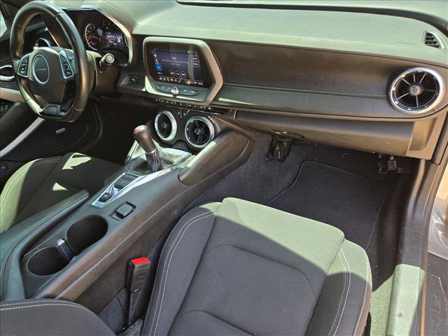 Used 2021 Chevrolet Camaro LT w/ Technology Package RWD image 21