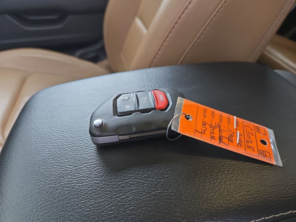 Used 2020 Jeep Gladiator Overland image 28