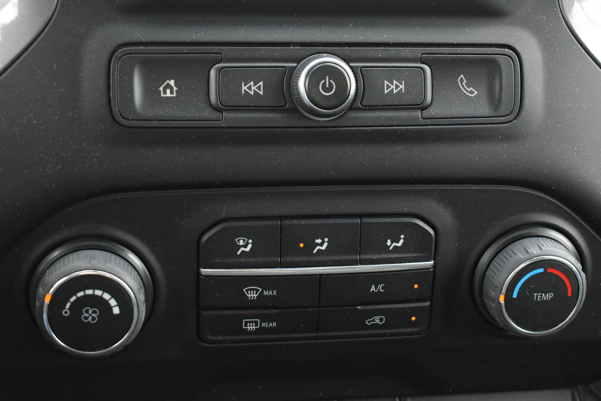 Used 2022 Chevrolet Silverado 1500 Custom AWD/4WD image 24