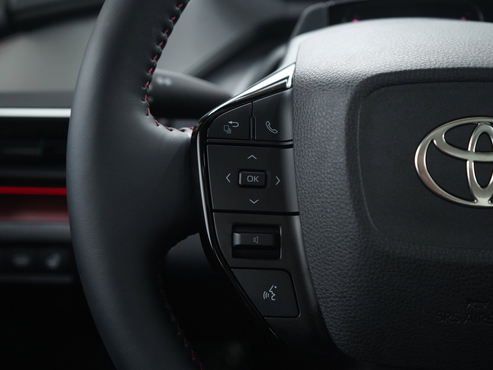 Used 2026 Toyota Prius Plug-In Hybrid image 29