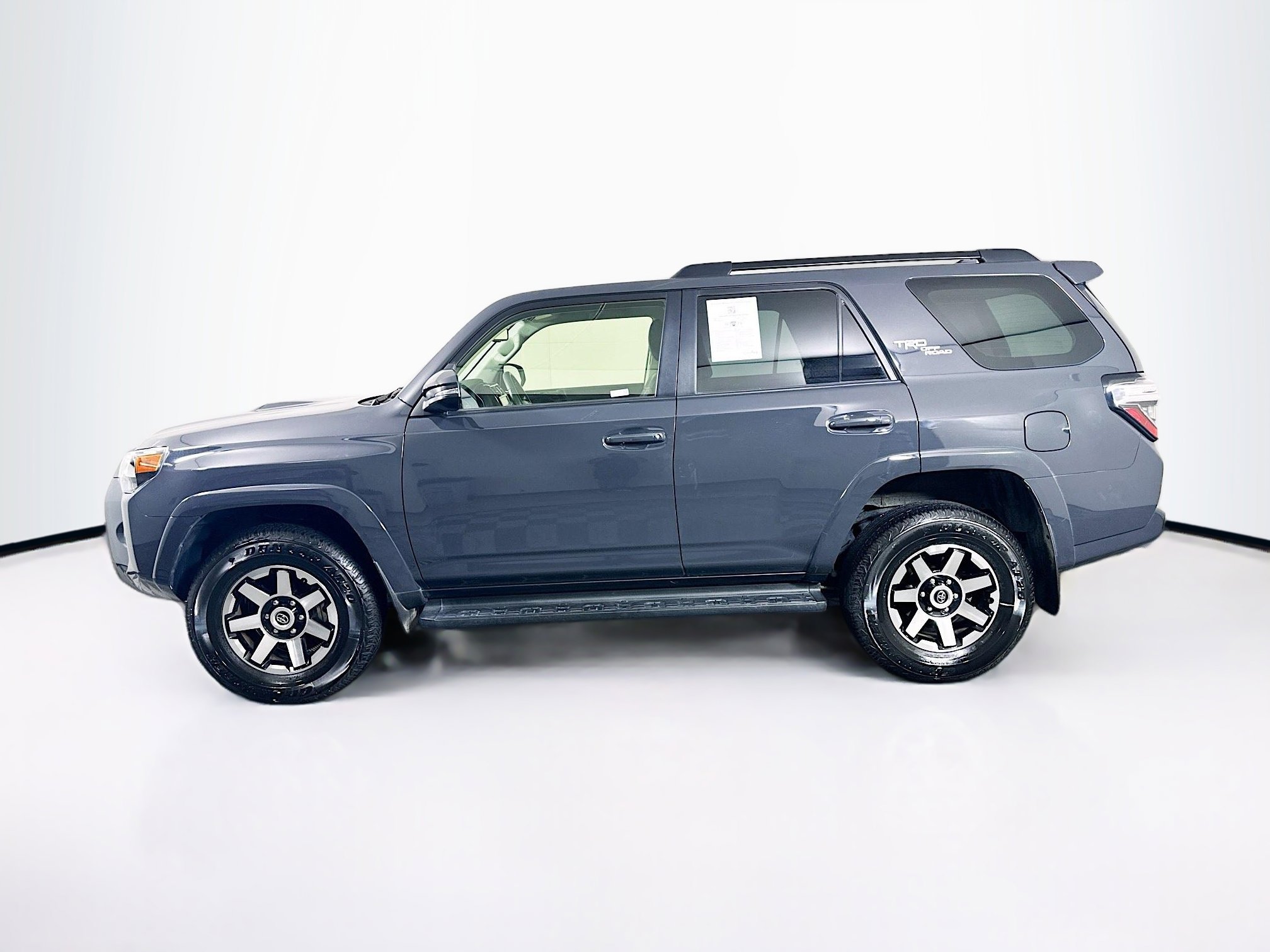 Used 2024 Toyota 4Runner TRD Off-Road Premium image 4