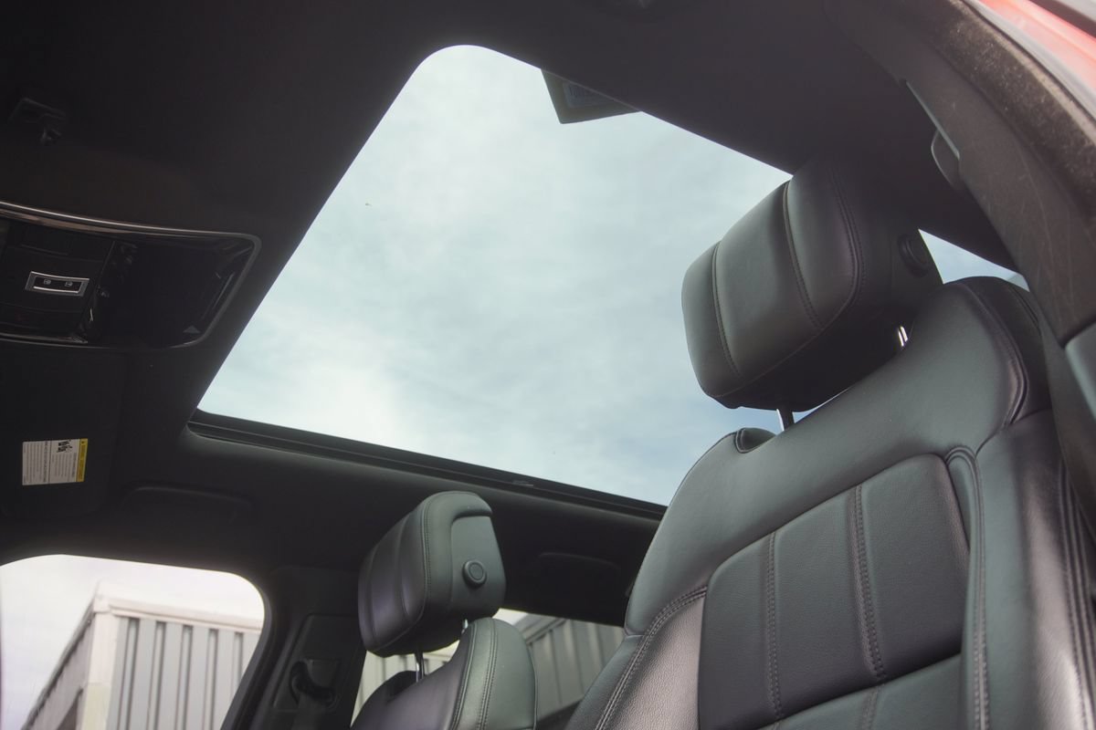 Used 2018 Land Rover Range Rover Sport SE AWD/4WD image 20