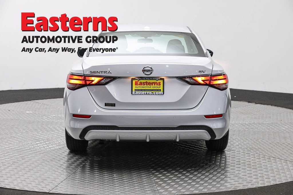 Used 2022 Nissan Sentra SV FWD image 8