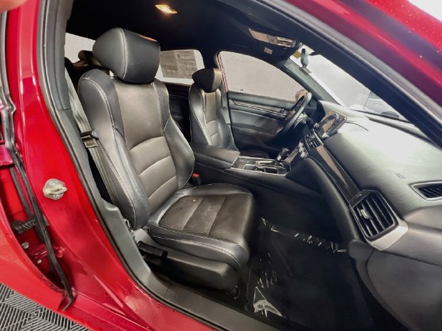 Used 2018 Honda Accord Sport image 30