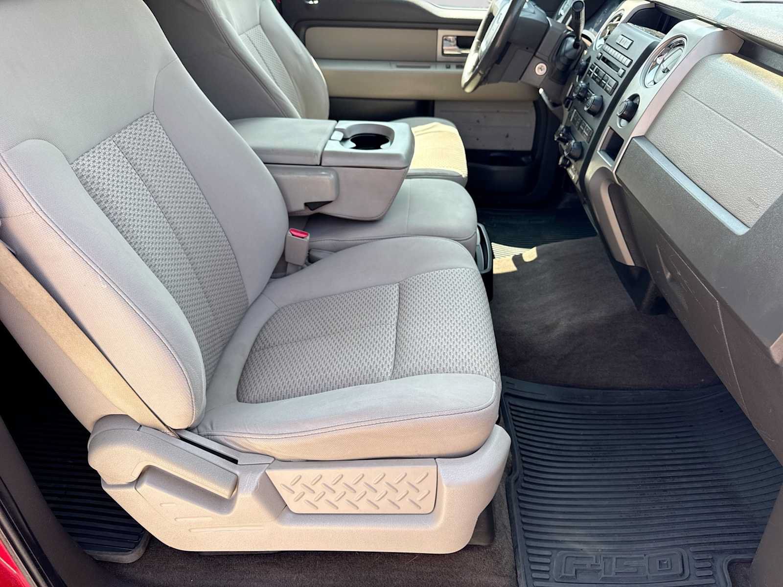 Used 2010 Ford F150 XLT AWD/4WD image 20