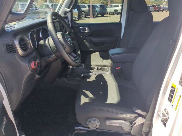 Certified 2021 Jeep Gladiator Sport AWD/4WD image 14