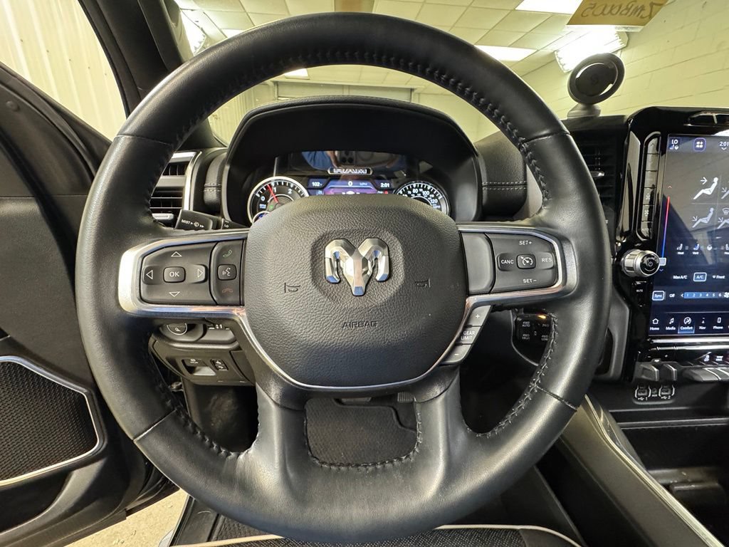 Used 2023 RAM 1500 Laramie AWD/4WD image 40