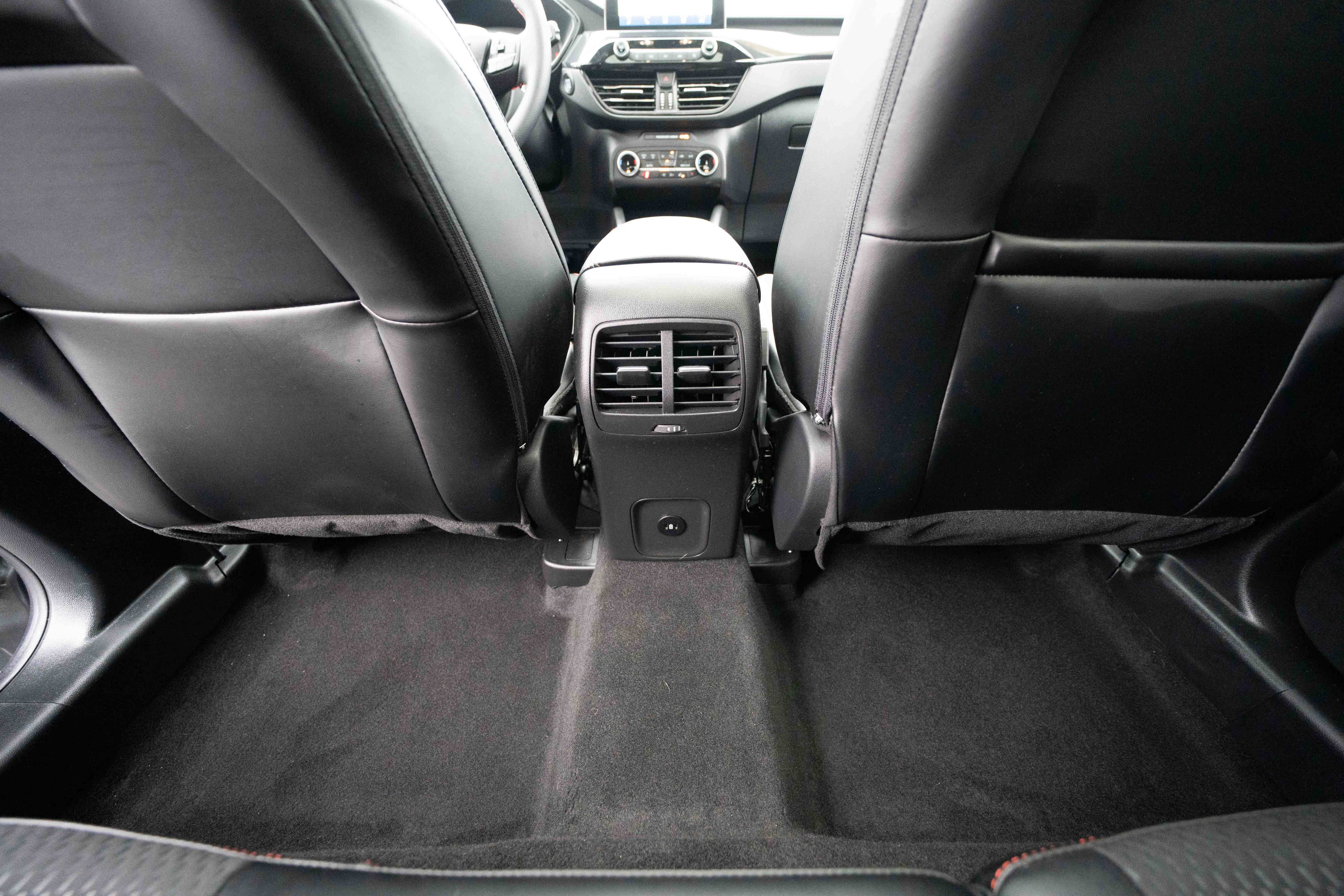 Used 2025 Ford Escape ST-Line w/ Cold Weather Package image 22