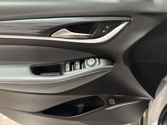 Used 2020 Buick Enclave Essence FWD image 21