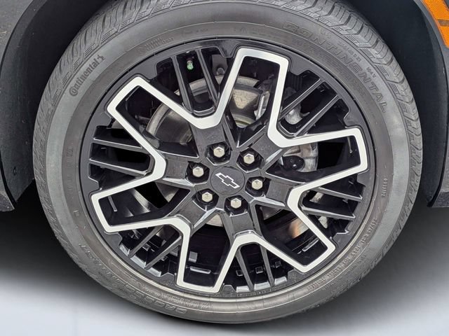 Used 2025 Chevrolet Blazer RS w/ Enhanced Convenience Package FWD image 11