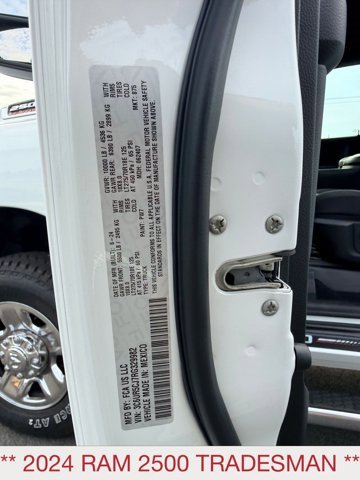 Certified 2024 RAM 2500 Tradesman w/ Chrome Appearance Group image 23