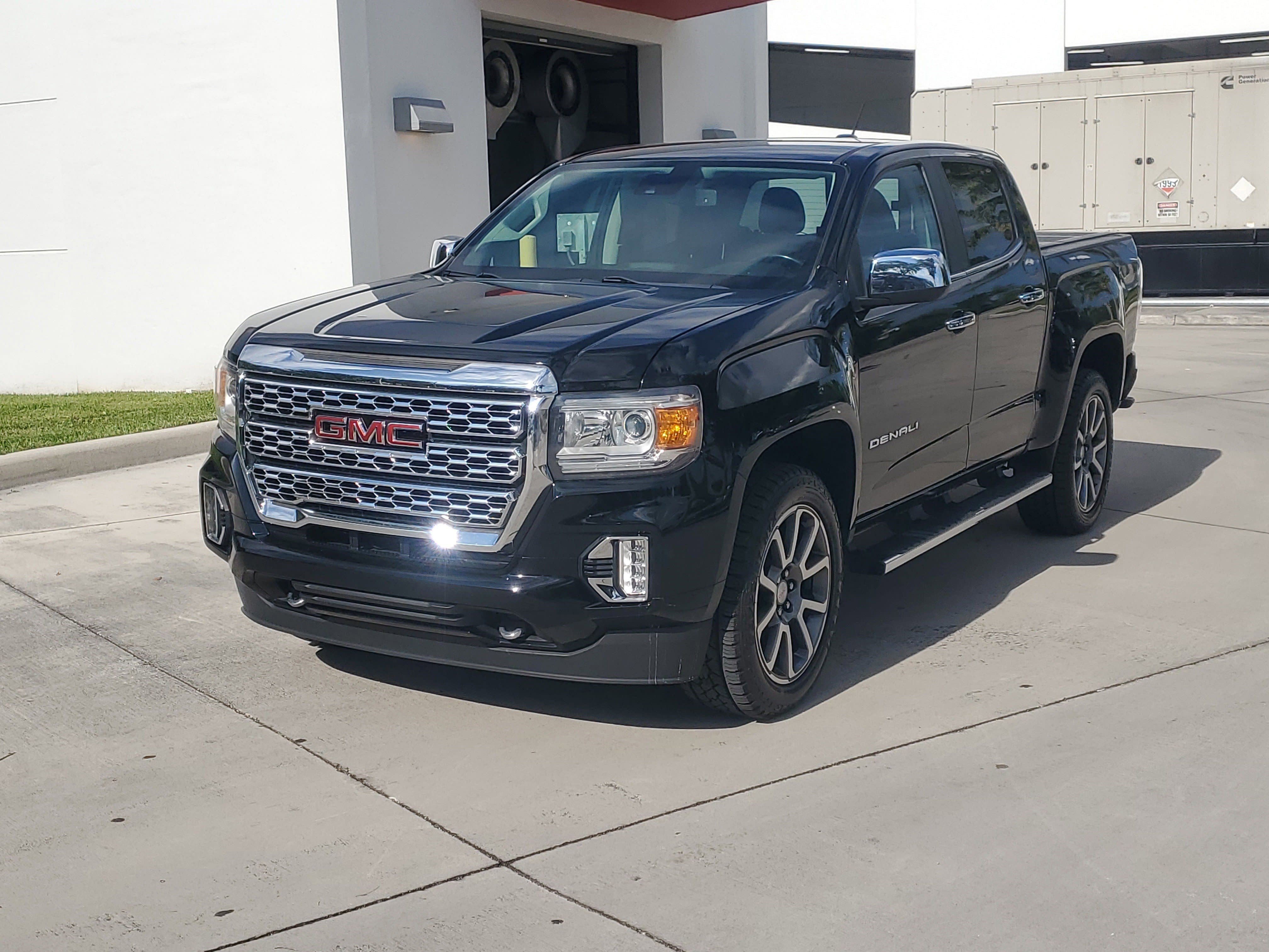 Used 2021 GMC Canyon Denali RWD image 7