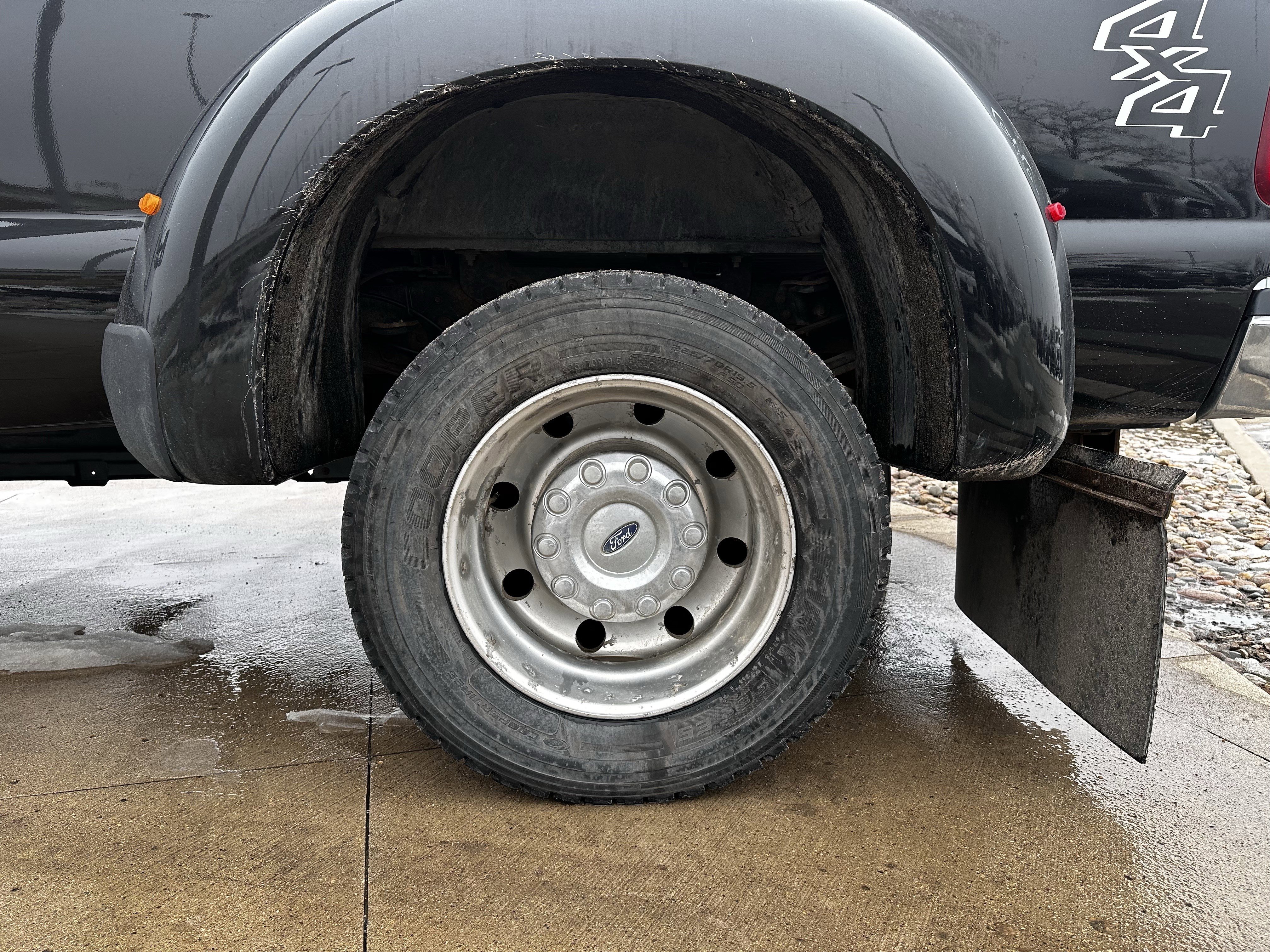 Used 2015 Ford F450 Lariat w/ Chrome Package image 20