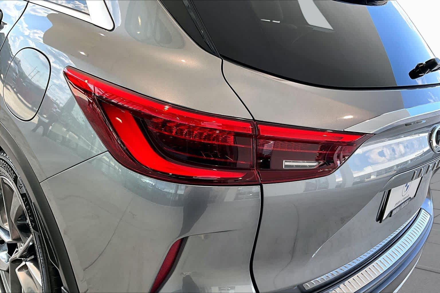 Used 2019 INFINITI QX50 Essential w/ Sensory Package FWD image 27