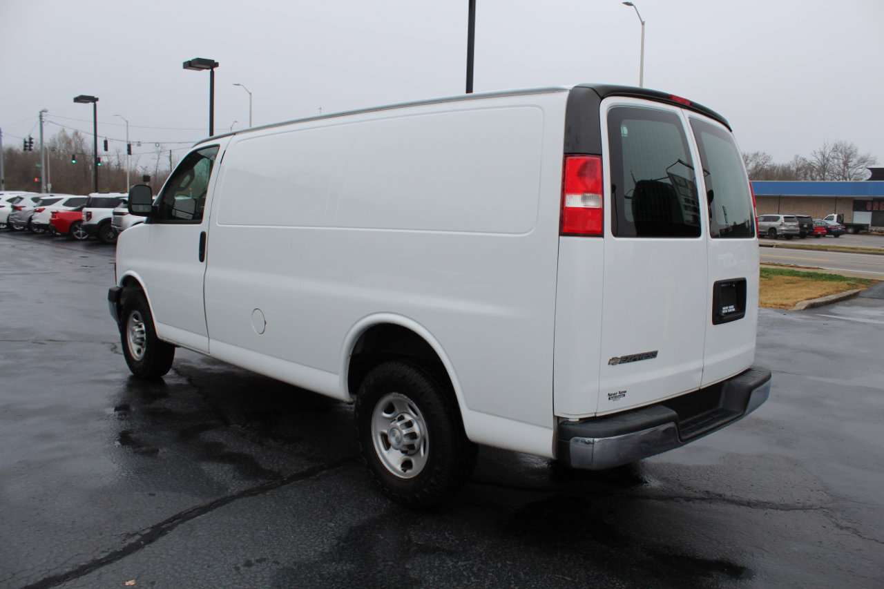 Used 2019 Chevrolet Express 2500 RWD 2500 135 w/ Driver Convenience Package image 7
