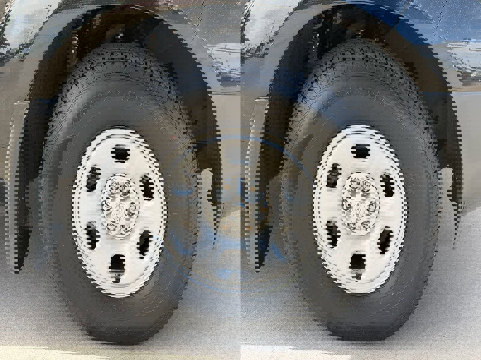 Certified 2019 Nissan Frontier S image 9