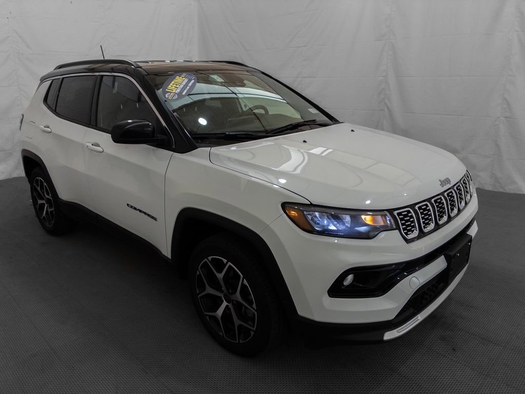 Used 2025 Jeep Compass Limited image 10