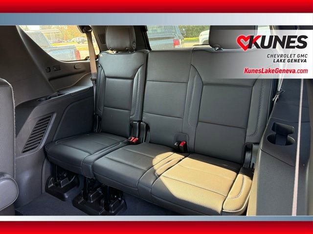 Used 2022 GMC Yukon Denali w/ Denali Premium Package image 16
