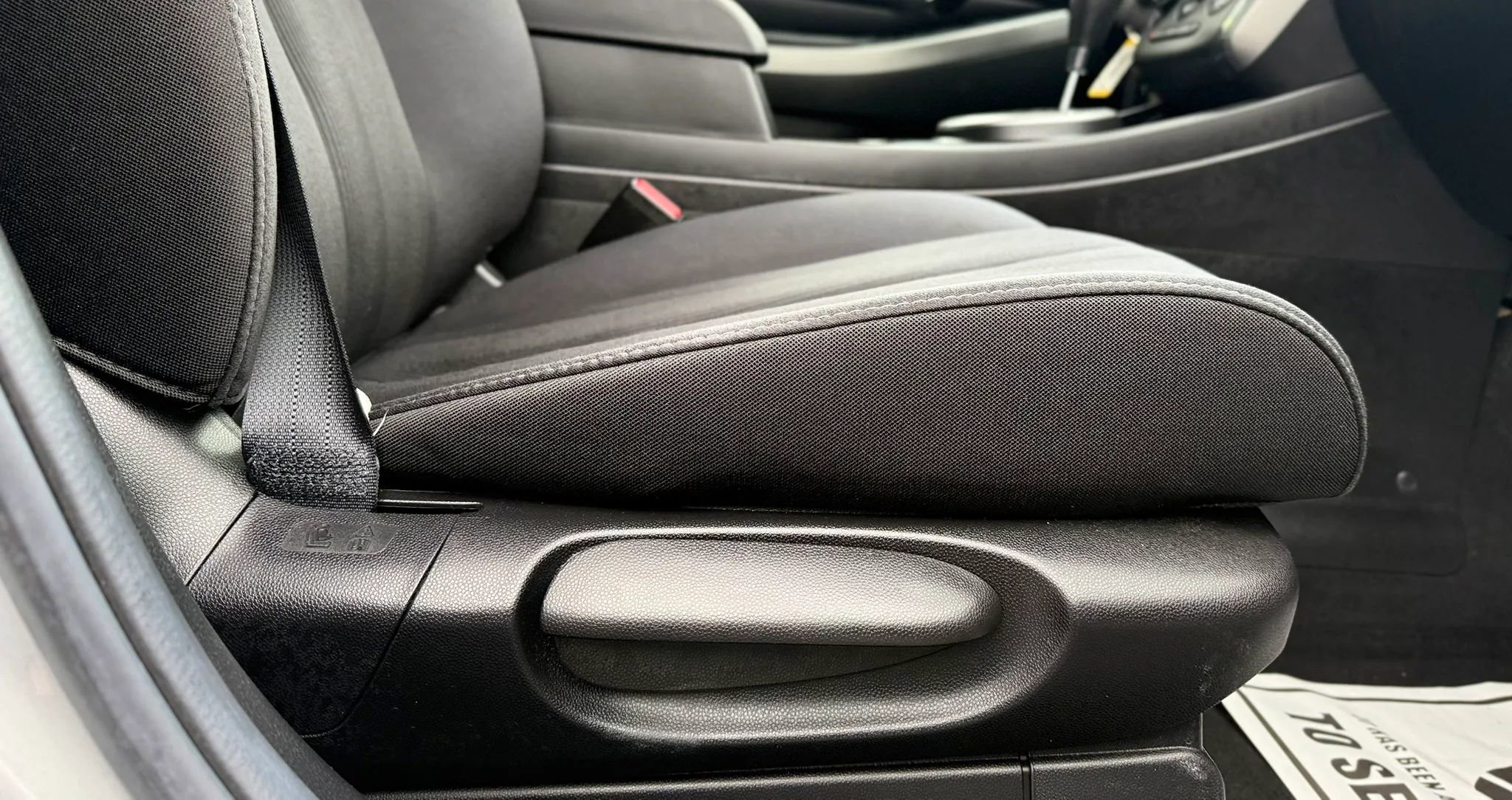 Used 2010 MAZDA CX-7 i SV FWD image 36
