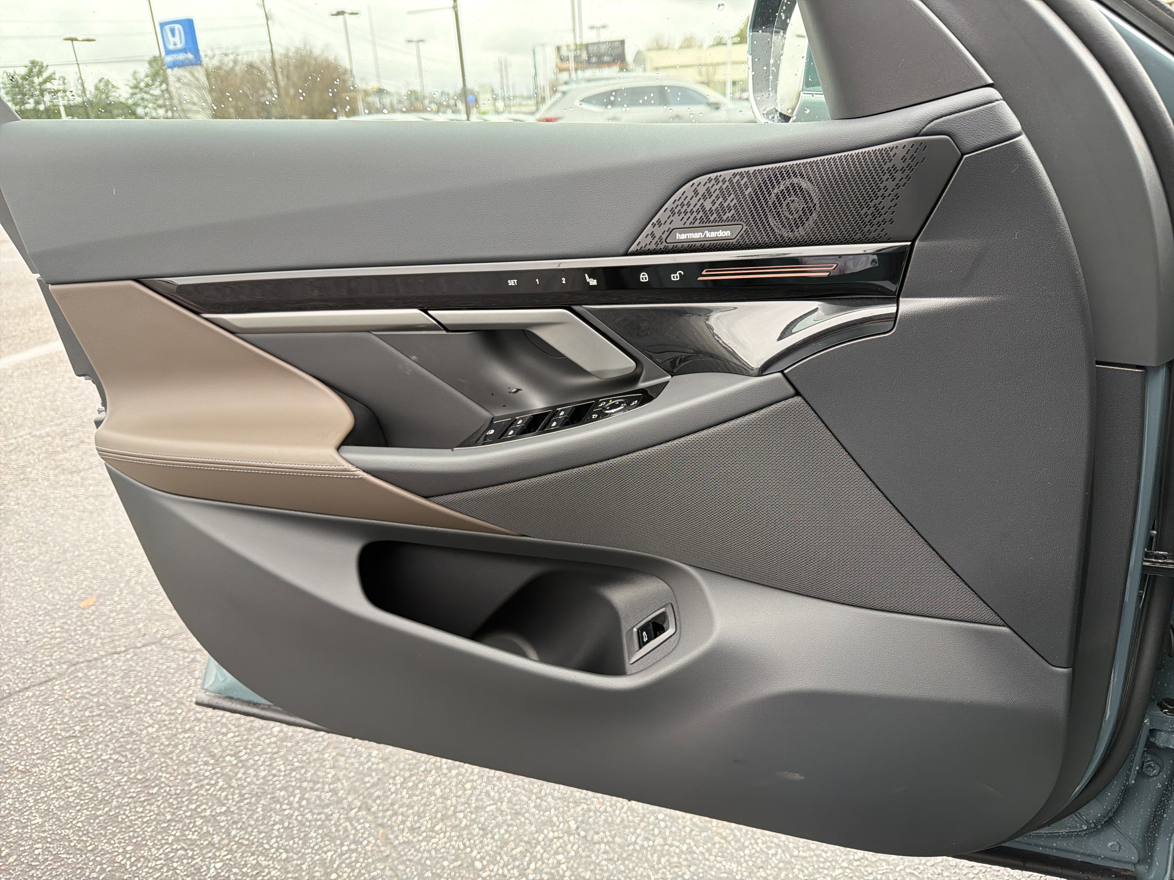 New 2026 BMW 530i w/ Convenience Package image 14