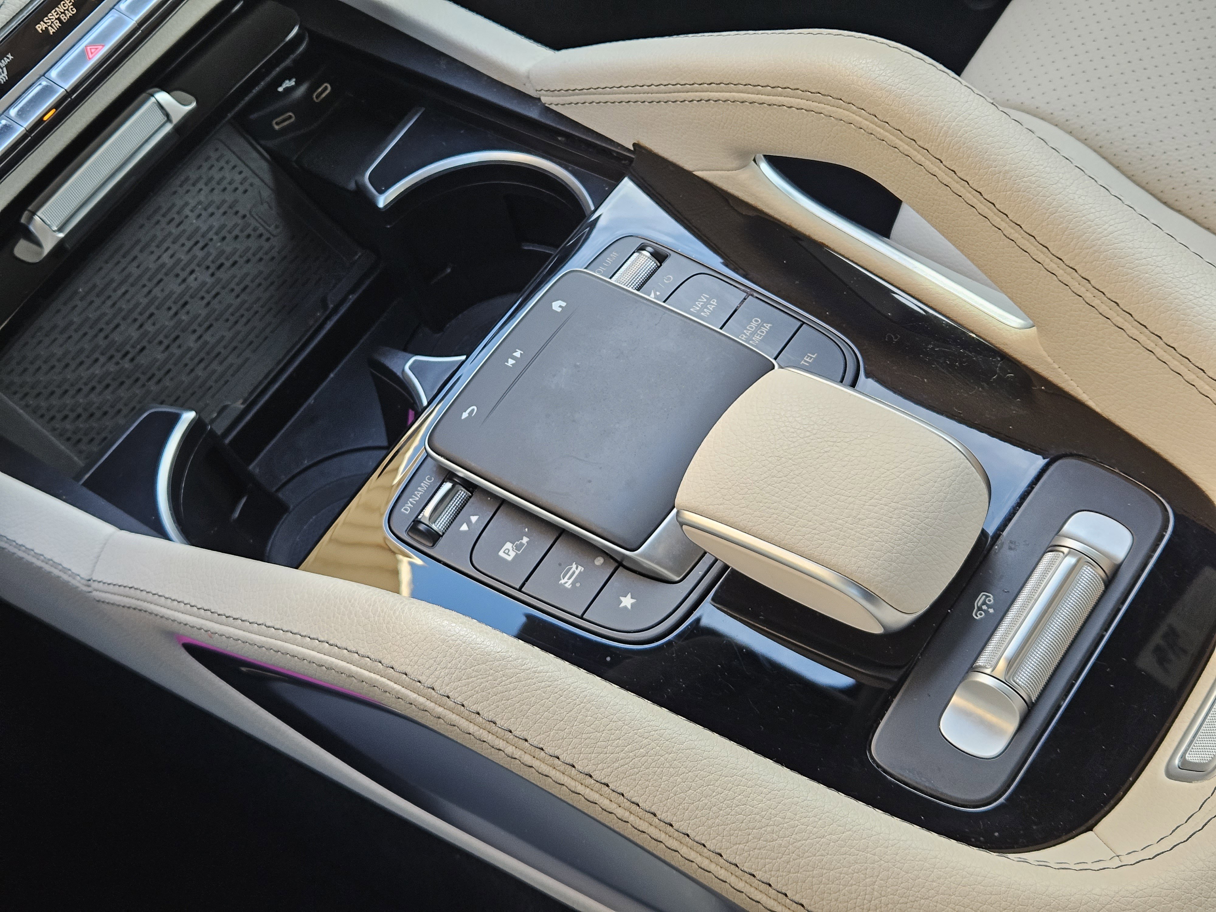 Used 2024 Mercedes-Benz GLS 450 4MATIC image 21