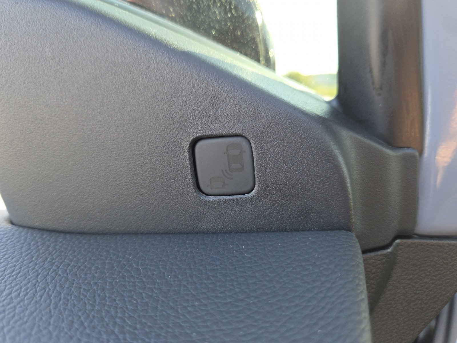 New 2026 Honda Ridgeline Black Edition image 13