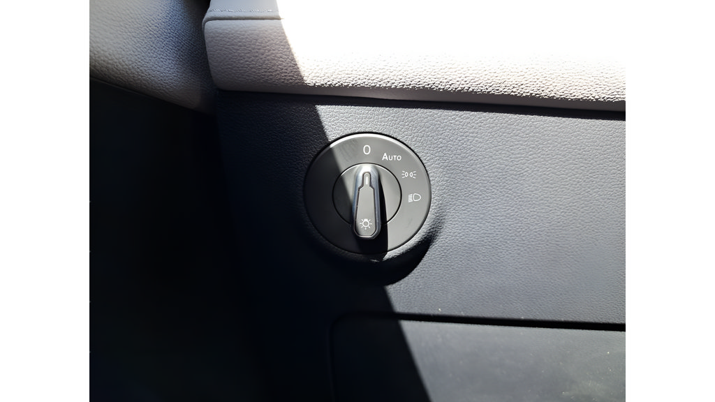 New 2025 Volkswagen Taos S AWD/4WD image 28