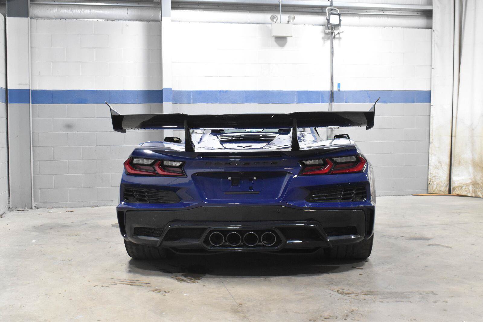 Used 2025 Chevrolet Corvette ZR1 w/ ZR1 Carbon Fiber Aero Package RWD image 18