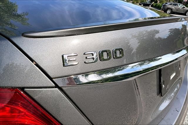 Used 2017 Mercedes-Benz E 300 4MATIC image 12
