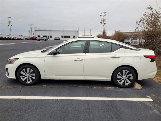 Used 2024 Nissan Altima 2.5 S image 4