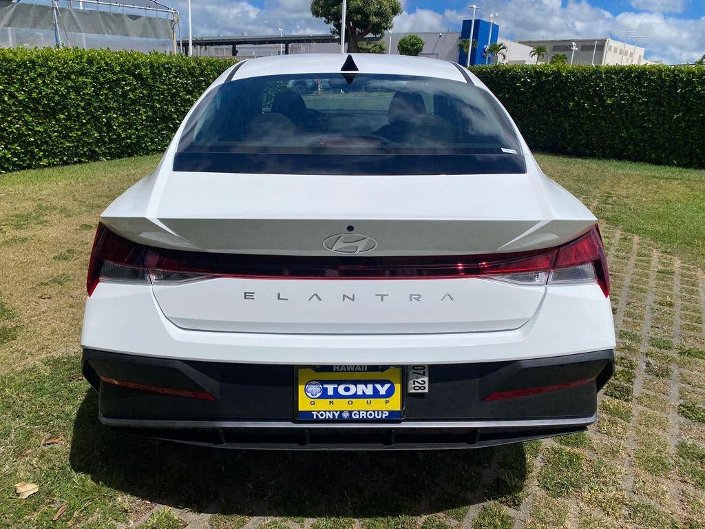 New 2026 Hyundai Elantra SE FWD image 5