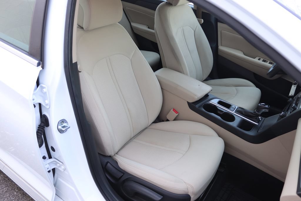 Used 2017 Hyundai Sonata Sport w/ Cargo Package FWD image 17