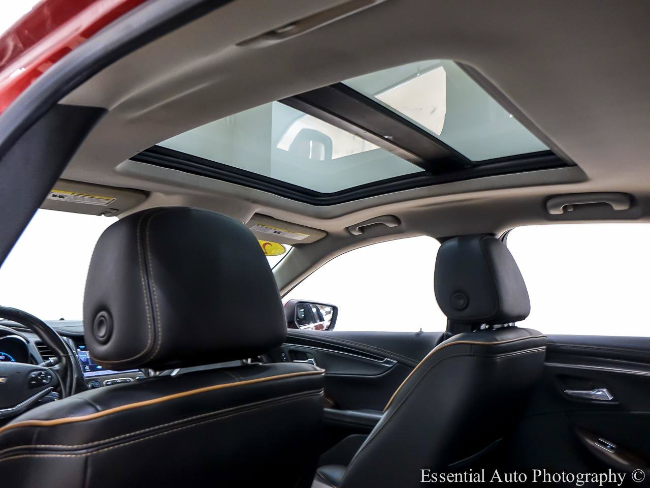 Used 2015 Chevrolet Impala LT w/ Convenience Package FWD image 17