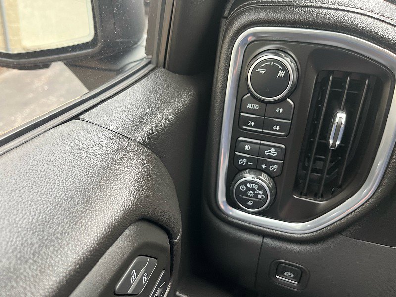 Used 2019 Chevrolet Silverado 1500 LTZ w/ LTZ Plus Package AWD/4WD image 35