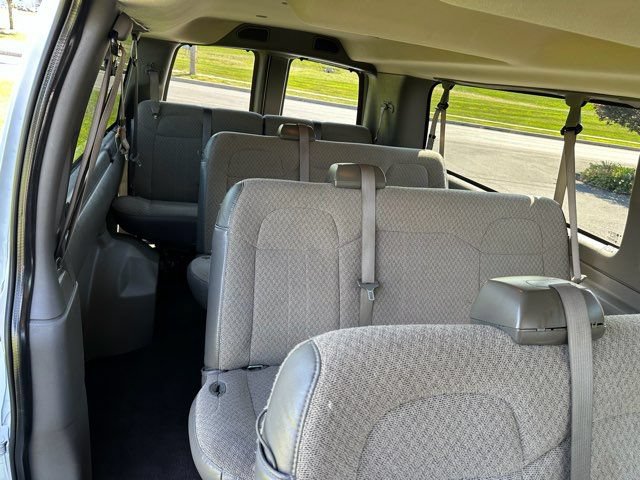 Used 2025 Chevrolet Express 3500 LT w/ LT Preferred Equipment Group RWD image 23